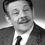 เจอร์รี่ สทิลเลอร์ (Jerry Stiller)