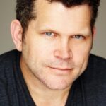 จอห์น แบทเชเลอร์ (John Batchelor)