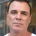 จอห์น เซนาติเอมโป (John Cenatiempo)