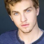 จอร์แดน เอลซาส (Jordan Elsass)