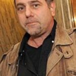 จอช เบ็คเกอร์ (Josh Becker)