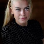 จูเลีย แม็กซ์เวลล์ (Julia Maxwell)