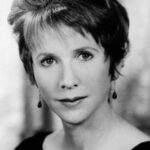 จูลี่ แฮร์ริส (Julie Harris)