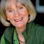 จูลี่ เพย์น (Julie Payne)