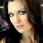 คาทาริน่า ลีห์ วอเตอร์ส (Katarina Leigh Waters)