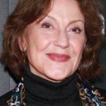 เคลลี่ บิชอป (Kelly Bishop)