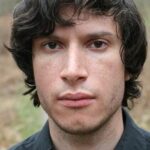 เคน โฮล์มส์ (Ken Holmes)