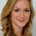เคอร์รี่ บิเช่ (Kerry Bishé)