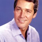 เคอร์วิน แมทธิวส์ (Kerwin Mathews)