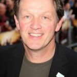 เควิน วาเทลี่ (Kevin Whately)
