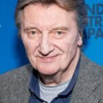 แลร์รี่ บริกก์แมน (Larry Bryggman)