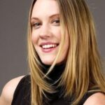 ลอเรน ลี สมิธ (Lauren Lee Smith)