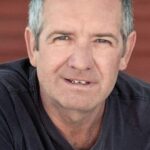 ลอว์เรนซ์ แบร์รี่ (Lawrence Barry)