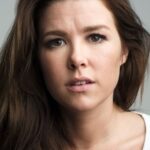 ลูซี่-เจน ควินแลน (Lucy-Jane Quinlan)