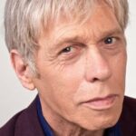 แม็คเคนซี่ เกรย์ (Mackenzie Gray)