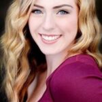 แม็คเคนซี่ โมวัต (Mackenzie Mowat)