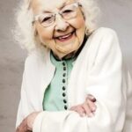 เม ลา บอร์ด (Mae LaBorde)