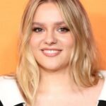 เมซี่ สเตลล่า (Maisy Stella)