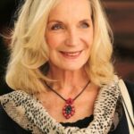 มารี-คริสติน อดัม (Marie-Christine Adam)