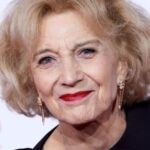 มาริซา ปาเรเดส (Marisa Paredes)