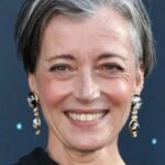 มิอา ซาร่า (Mia Sara)