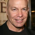 ไมเคิล เบลีย์ สมิธ (Michael Bailey Smith)