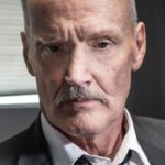 ไมเคิล โบเวน (Michael Bowen)