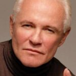 ไมเคิล ชิลเดอร์ส (Michael Childers)