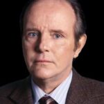 ไมเคิล มอริอาร์ตี้ (Michael Moriarty)