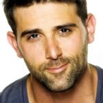 ไมค์ คิงส์เบเกอร์ (Mike Kingsbaker)