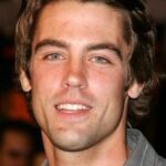 มิตช์ อีคินส์ (Mitch Eakins)