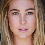 มอลลี่ แม็คควีน (Molly McQueen)