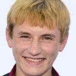 นาธาน แกมเบิล (Nathan Gamble)