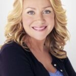 นิโคล ซัลลิแวน (Nicole Sullivan)