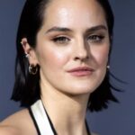 โนเอมี เมอร์แลนต์ (Noémie Merlant)