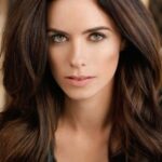 นูช สเกาเกน (Noush Skaugen)