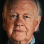 โอลิเวอร์ ฟอร์ด เดวีส์ (Oliver Ford Davies)