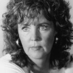 พอลลีน คอลลินส์ (Pauline Collins)