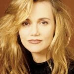 เพ็กกี้ ลิปตัน (Peggy Lipton)