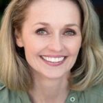 เรเชล เบลค (Rachael Blake)