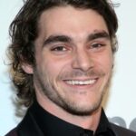 อาร์เจ มิตเต้ (RJ Mitte)