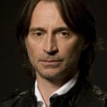 โรเบิร์ต คาร์ไลล์ (Robert Carlyle)