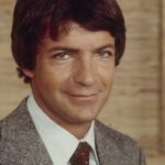 โรเบิร์ต ไดรวาส (Robert Drivas)