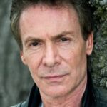 โรบิน ซัคส์ (Robin Sachs)