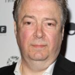 โรเจอร์ อัลลัม (Roger Allam)