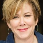 โรมี่ โรสมอนต์ (Romy Rosemont)