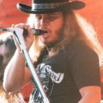 รอนนี่ แวน แซนต์ (Ronnie Van Zant)