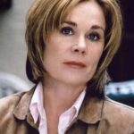 ร็อกแซน ฮาร์ต (Roxanne Hart)