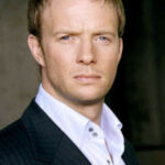 รูเพิร์ต เพนรี-โจนส์ (Rupert Penry-Jones)