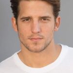 ชีอา บัคเนอร์ (Shea Buckner)